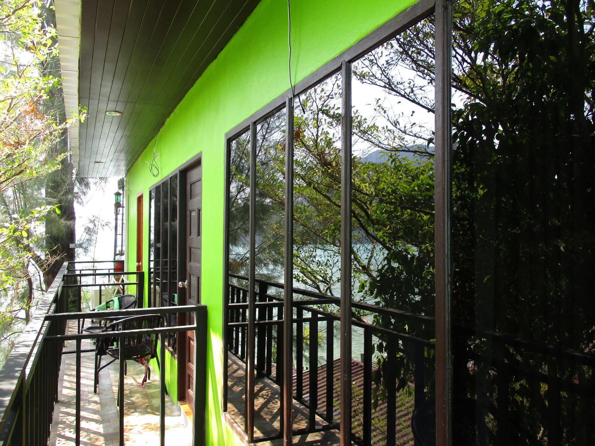 Phi Phi Green House Экстерьер фото