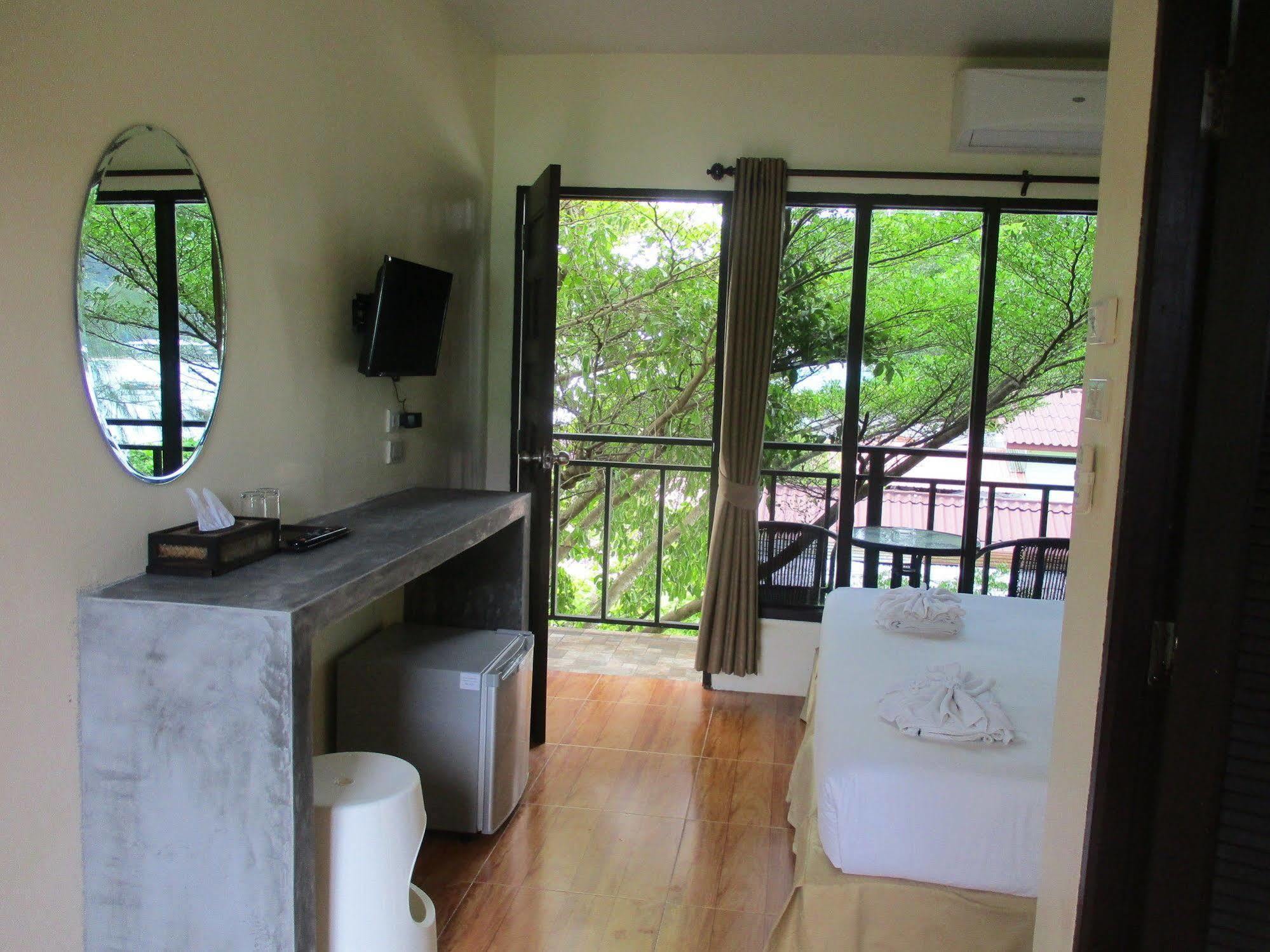Phi Phi Green House Экстерьер фото
